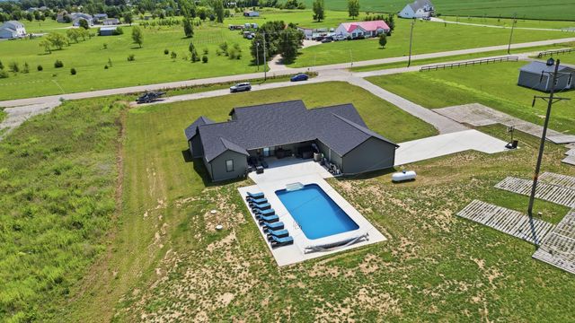 4870 State Route 316 W, Ashville, OH 43103