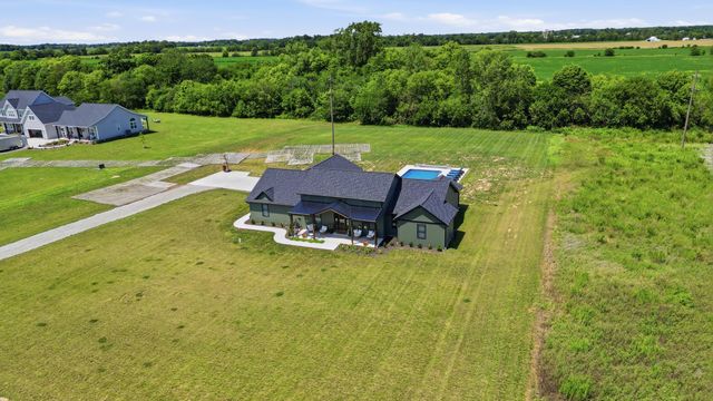 4870 State Route 316 W, Ashville, OH 43103