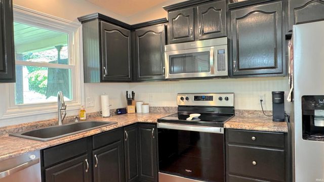 5533 Meadowlark Drive, Evansville, IN 47712