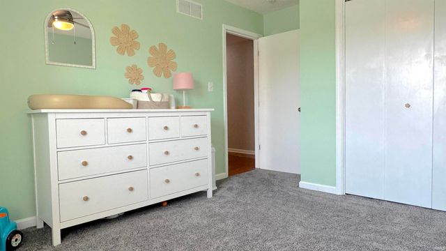 5533 Meadowlark Drive, Evansville, IN 47712