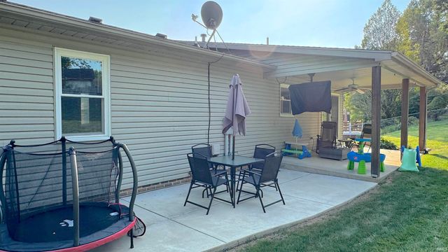 5533 Meadowlark Drive, Evansville, IN 47712