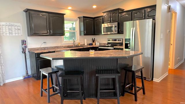 5533 Meadowlark Drive, Evansville, IN 47712