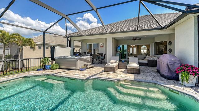 6220 SIGNATURE POINTE LANE, Bradenton, FL 34210