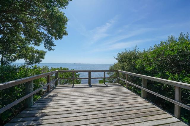 6220 SIGNATURE POINTE LANE, Bradenton, FL 34210