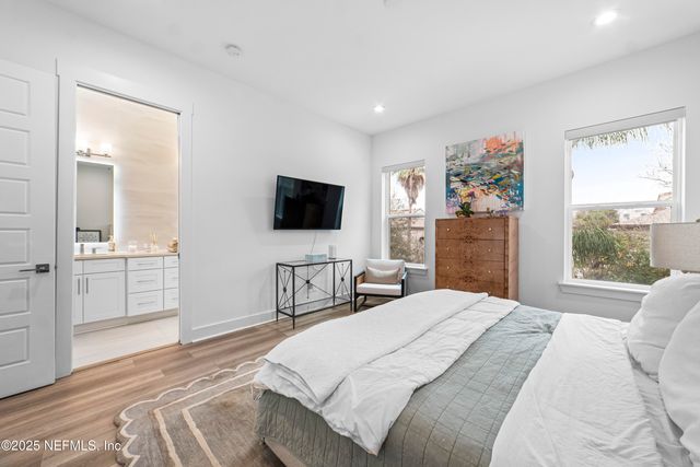 2107 GORDEN Avenue, Jacksonville Beach, FL 32250