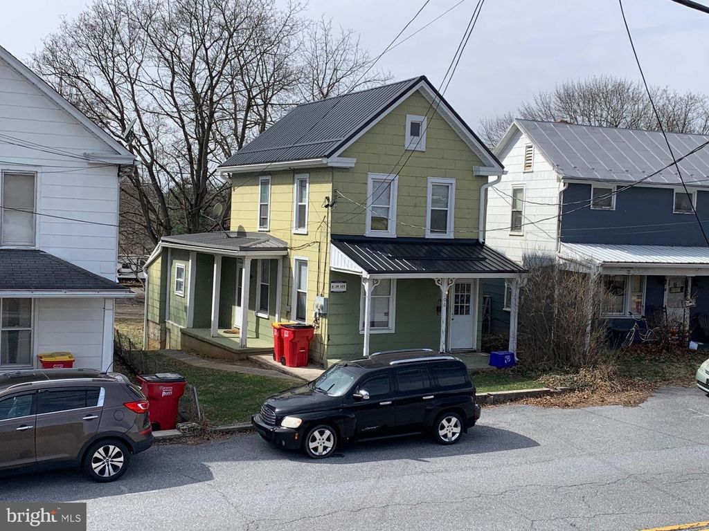 106 MIDDLE SPRING AVENUE, Shippensburg, PA 17257