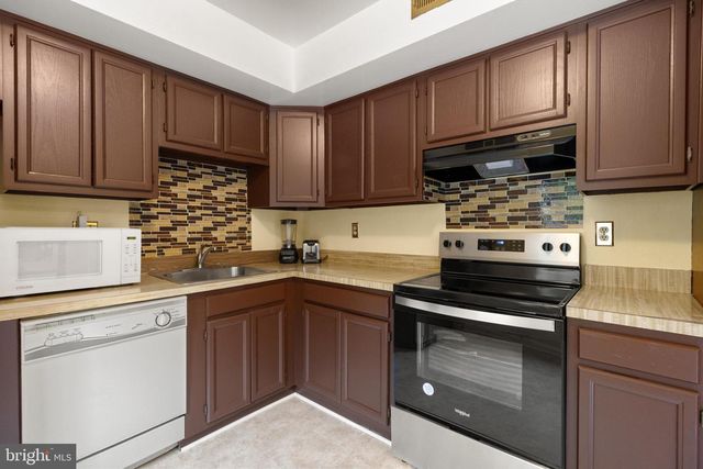 3488 LEGERE CT, Woodbridge, VA 22193