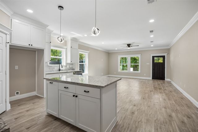 602 W Newton Street, Terrell, TX 75160