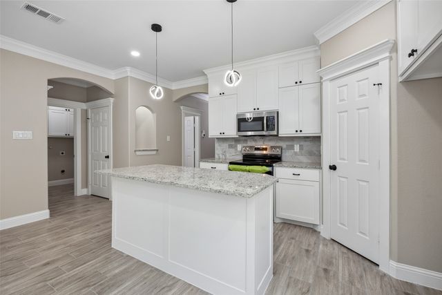 602 W Newton Street, Terrell, TX 75160