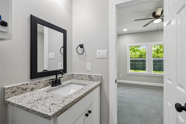 602 W Newton Street, Terrell, TX 75160