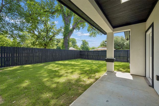 602 W Newton Street, Terrell, TX 75160