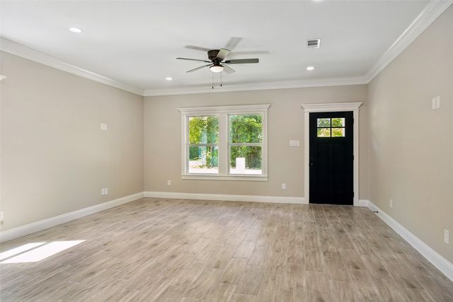602 W Newton Street, Terrell, TX 75160