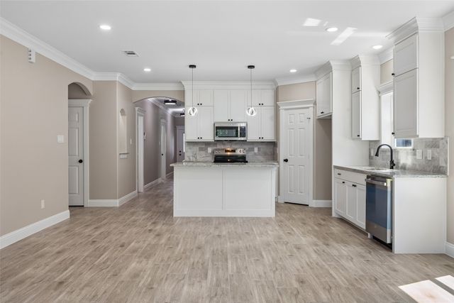 602 W Newton Street, Terrell, TX 75160