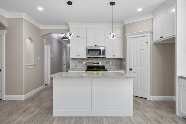 602 W Newton Street, Terrell, TX 75160