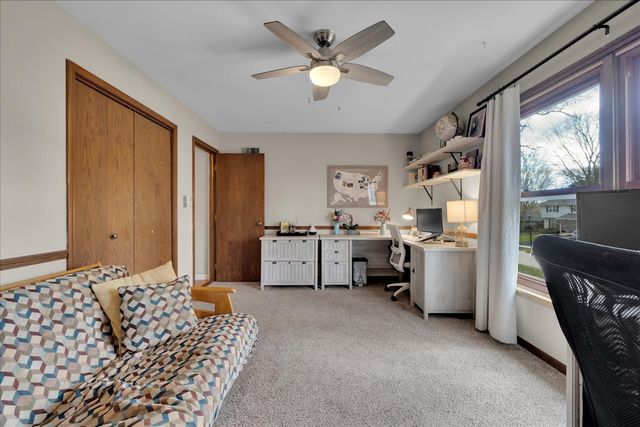 828 S Jefferson Street, Batavia, IL 60510