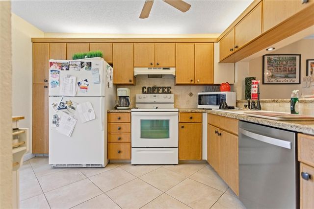 4611 Carambola Circle 27228, Coconut Creek, FL 33066