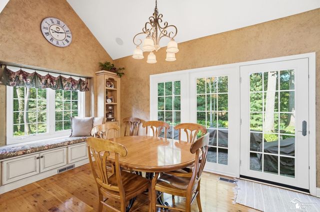 1345 Logans Run Street, Bedford Twp, MI 48182