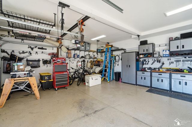 1345 Logans Run Street, Bedford Twp, MI 48182