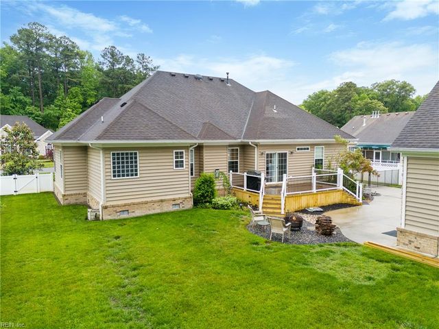1329 Penrose LN, Chesapeake, VA 23320