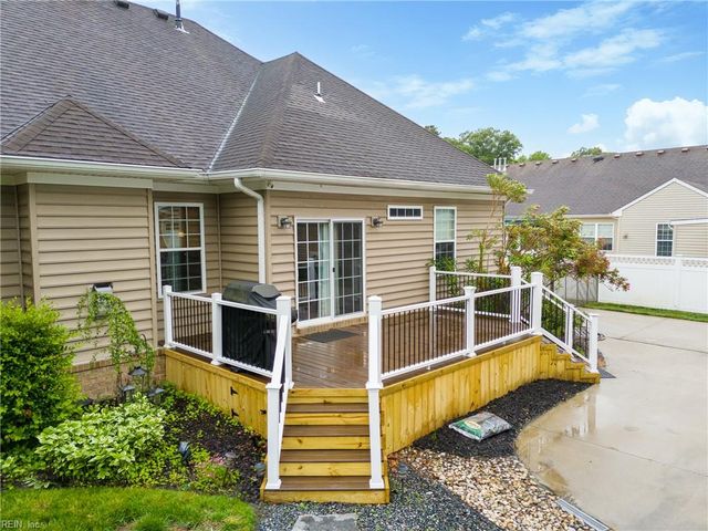 1329 Penrose LN, Chesapeake, VA 23320