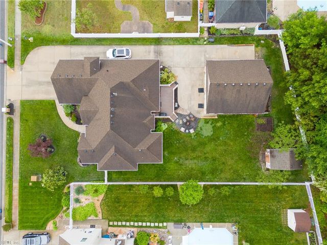 1329 Penrose LN, Chesapeake, VA 23320