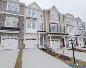 7861 Alexandria Dr, Moseley, VA 23832