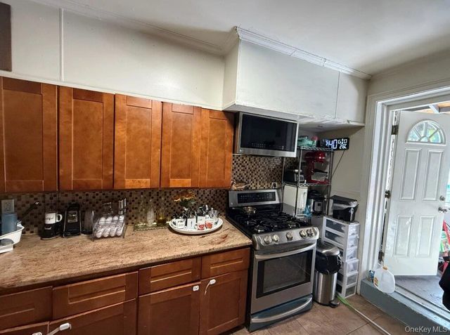 272 Nichols Avenue, Brooklyn, NY 11208