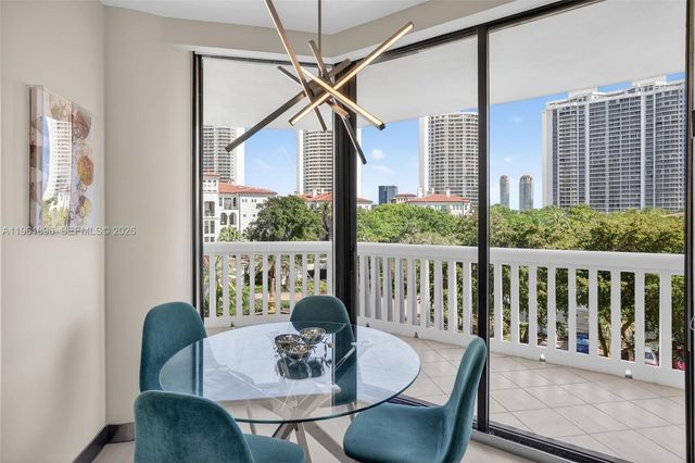 2000 Island Blvd 401, Aventura, FL 33160