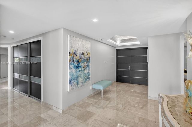 2000 Island Blvd 401, Aventura, FL 33160