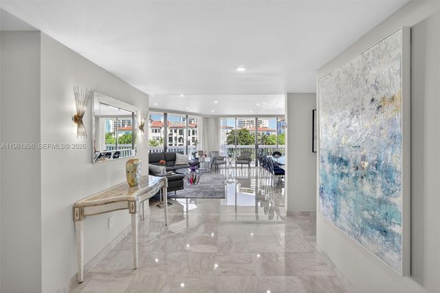 2000 Island Blvd 401, Aventura, FL 33160