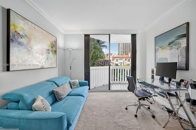 2000 Island Blvd 401, Aventura, FL 33160