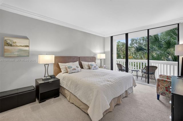 2000 Island Blvd 401, Aventura, FL 33160