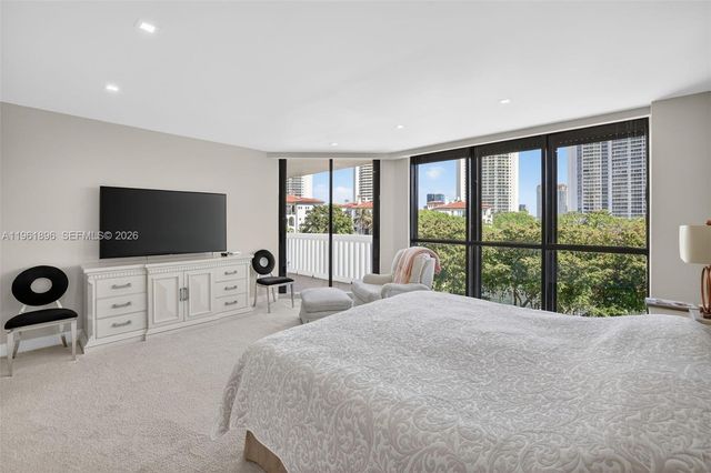 2000 Island Blvd 401, Aventura, FL 33160