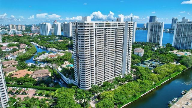 2000 Island Blvd 401, Aventura, FL 33160