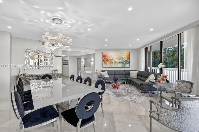 2000 Island Blvd 401, Aventura, FL 33160