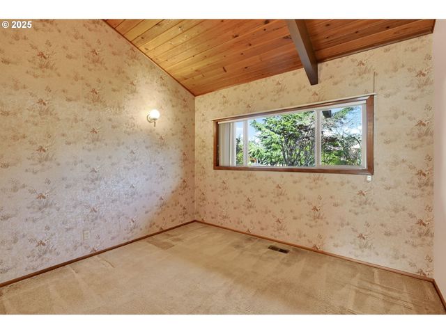 19619 Se COTTONWOOD St, Milwaukie, OR 97267