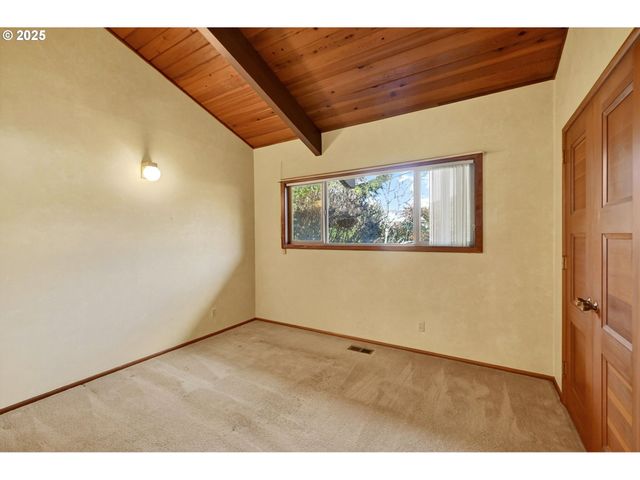 19619 Se COTTONWOOD St, Milwaukie, OR 97267