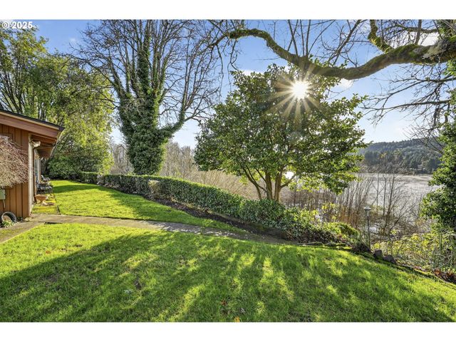 19619 Se COTTONWOOD St, Milwaukie, OR 97267