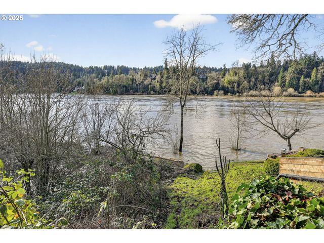 19619 Se COTTONWOOD St, Milwaukie, OR 97267