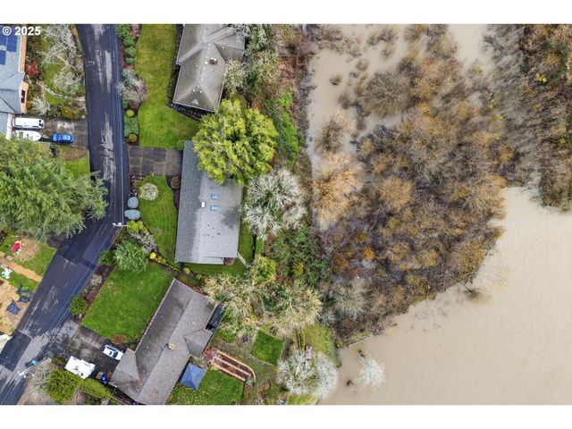 19619 Se COTTONWOOD St, Milwaukie, OR 97267