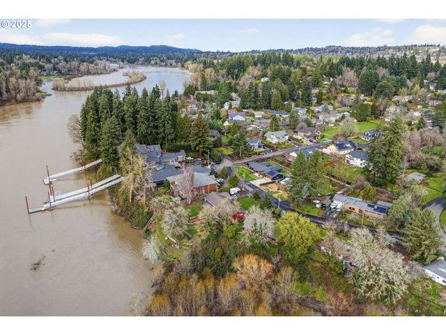 19619 Se COTTONWOOD St, Milwaukie, OR 97267