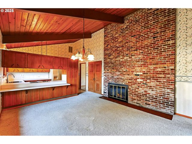 19619 Se COTTONWOOD St, Milwaukie, OR 97267