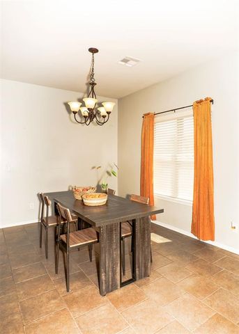 186 Oakridge Drive, Choctaw, OK 73020