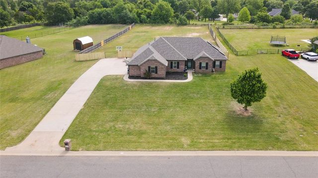 186 Oakridge Drive, Choctaw, OK 73020