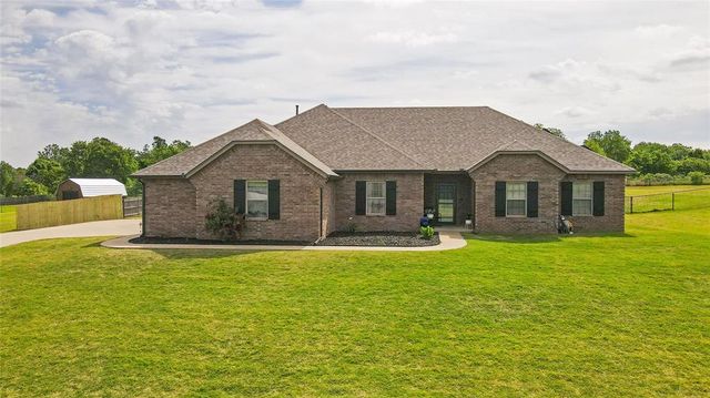 186 Oakridge Drive, Choctaw, OK 73020