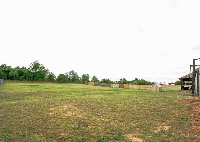 186 Oakridge Drive, Choctaw, OK 73020