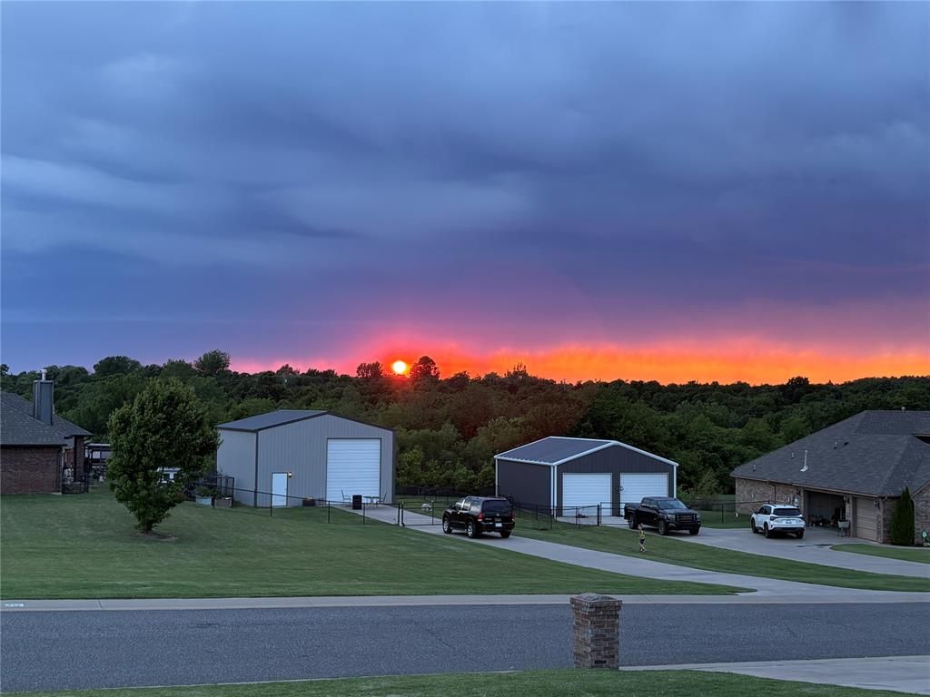 186 Oakridge Drive, Choctaw, OK 73020