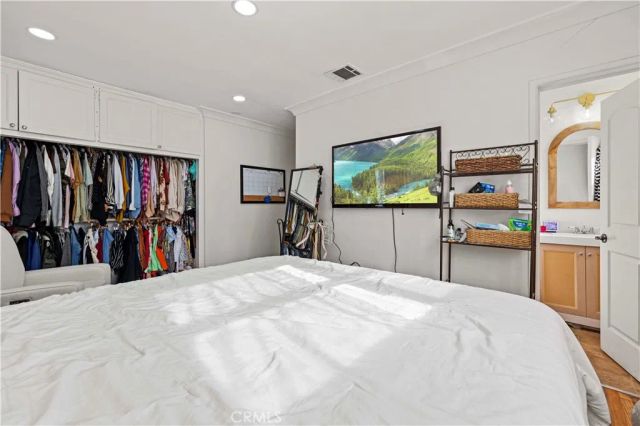 18229 Strathern Street, Reseda, CA 91335