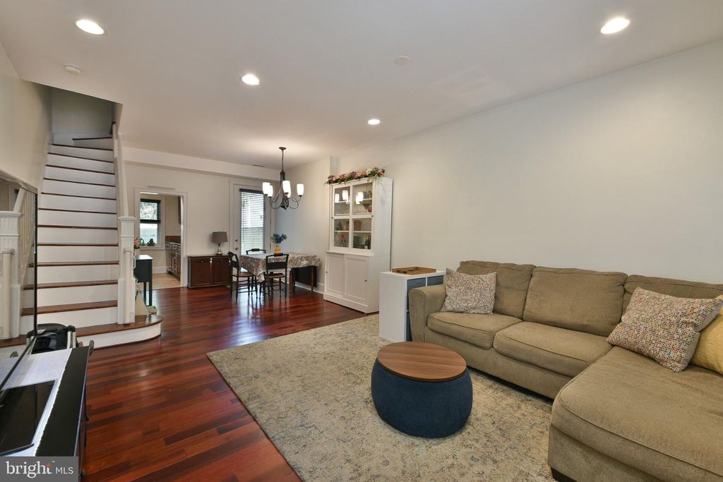 315 TITAN ST, PHILADELPHIA, PA 19147 — photo 4