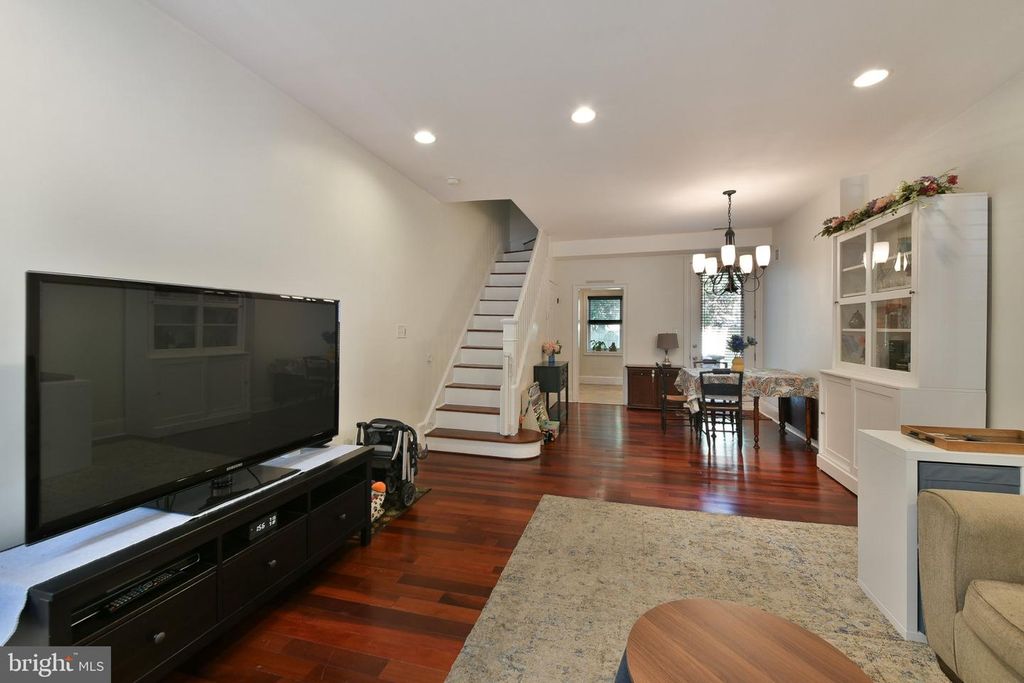 315 TITAN ST, PHILADELPHIA, PA 19147 — photo 5